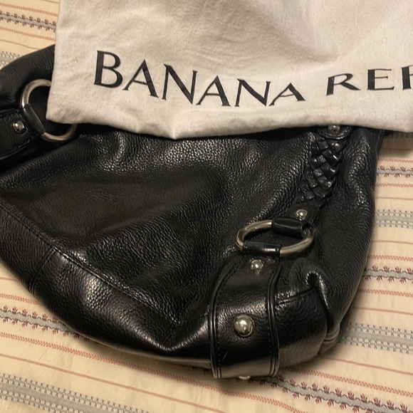 Banana Republic black leather back with ring hardware and braided straps - Picture 4 of 5